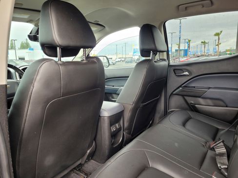 Used 2019 Chevrolet Colorado Z71 w/ Z71 Midnight Edition image 13