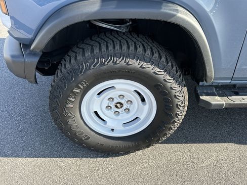 Used 2023 Ford Bronco Heritage Edition image 12