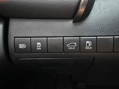 Used 2021 Toyota Camry SE image 29