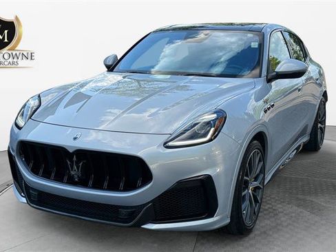 Used 2023 Maserati Grecale Trofeo AWD/4WD image 1