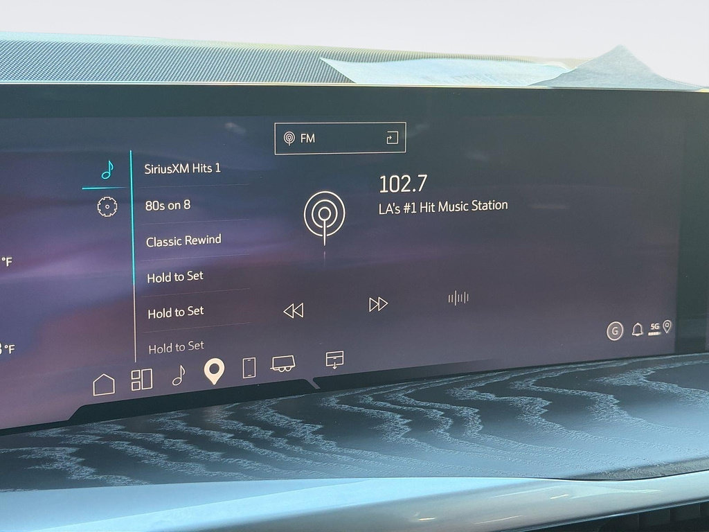 Certified 2025 Cadillac Escalade ESV Sport AWD/4WD image 15