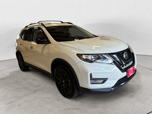 Used 2018 Nissan Rogue SV w/ Premium Package AWD/4WD image 8