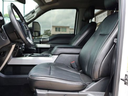 Used 2020 Ford F250 Lariat w/ Lariat Ultimate Package AWD/4WD image 31