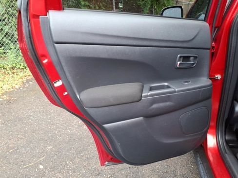 Used 2019 Mitsubishi Outlander Sport LE FWD image 24