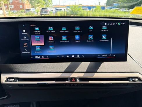 Used 2026 BMW iX xDrive45 AWD/4WD image 25