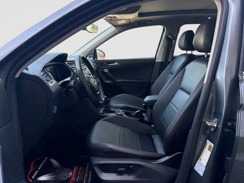 Used 2021 Volkswagen Tiguan SEL AWD/4WD image 12
