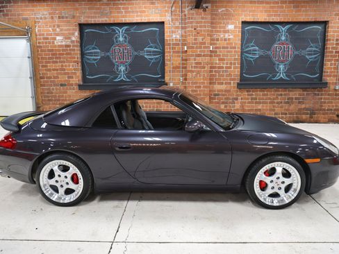 Used 1999 Porsche 911 Cabriolet image 30