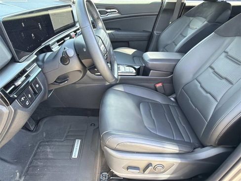 Used 2026 Kia Sportage SX image 12