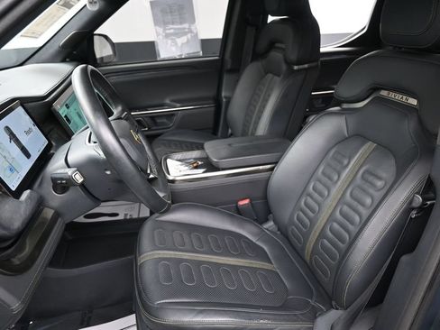 Used 2022 Rivian R1T Adventure AWD/4WD image 4