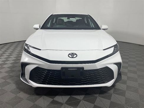 New 2026 Toyota Camry SE image 2