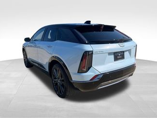 Used 2026 Cadillac Optiq Sport 2 w/ LPO, Floor Liner Package AWD/4WD video 4