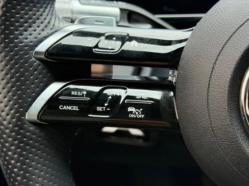 Used 2022 Mercedes-Benz EQS 450+ Sedan image 10