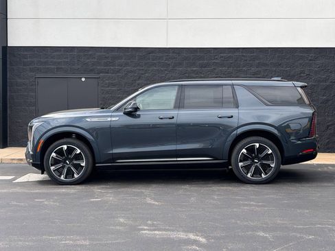 New 2026 Cadillac Escalade IQL Sport 1 w/ LPO, Floor Liner Package image 2