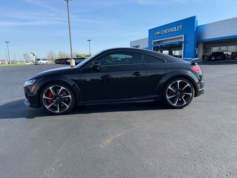 Used 2019 Audi TT RS w/ Technology Package image 2