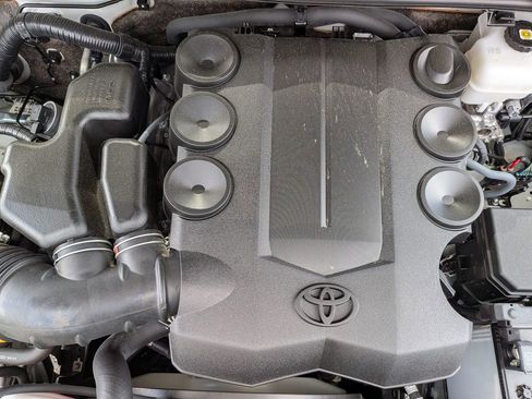 Used 2023 Toyota 4Runner Limited image 12