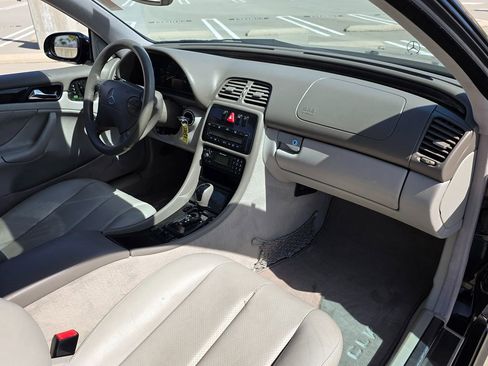 Used 2001 Mercedes-Benz CLK 430 Coupe image 12