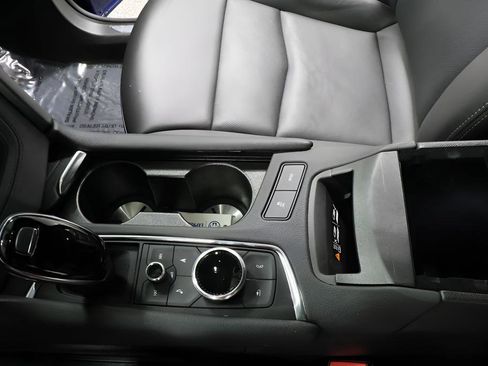 Used 2025 Cadillac XT5 Premium Luxury image 21