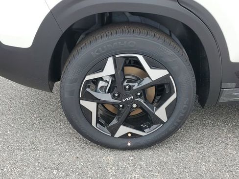 New 2026 Kia Seltos S AWD/4WD image 5