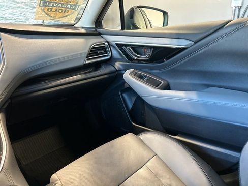 Used 2021 Subaru Outback Limited image 22