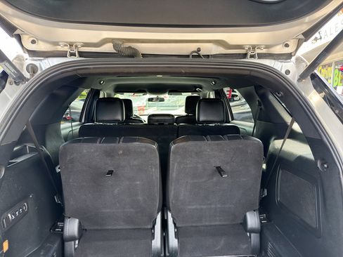Used 2018 Ford Explorer Limited AWD/4WD image 18