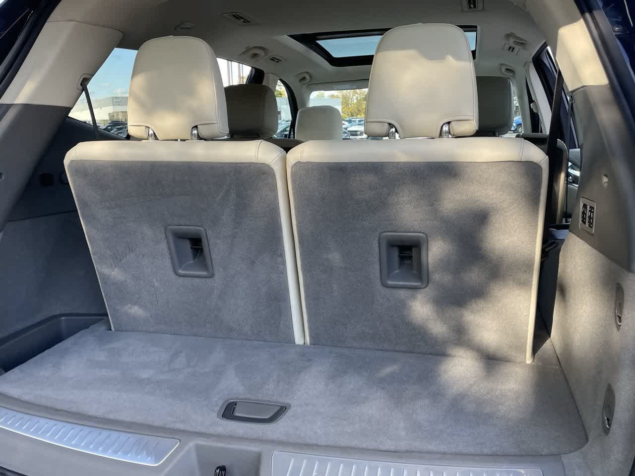Certified 2024 Cadillac XT6 Premium Luxury w/ Technology Package AWD/4WD image 17