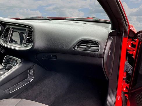 Used 2022 Dodge Challenger GT RWD image 27