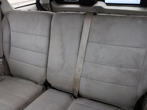 Used 2010 Ford Escape XLT AWD/4WD image 19