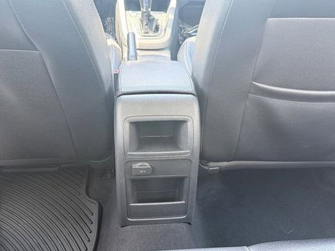Used 2017 Volkswagen Jetta SE FWD image 8