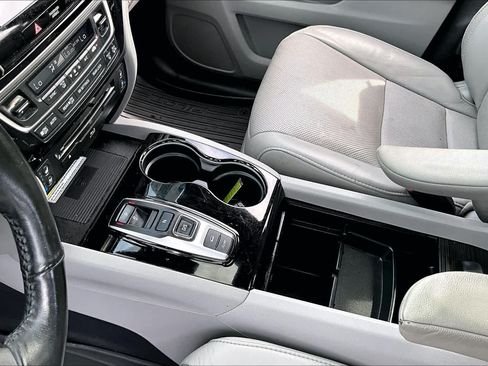 Used 2020 Honda Pilot Elite image 16