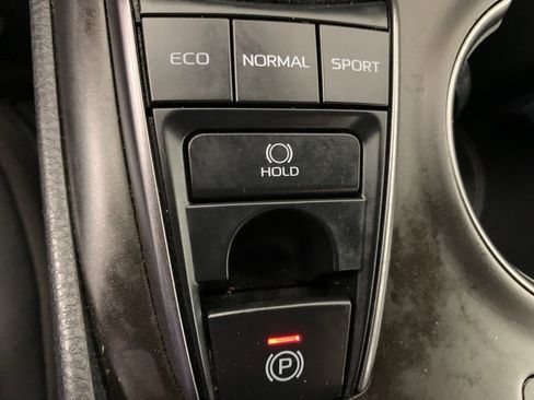 Used 2023 Toyota Camry XSE image 14