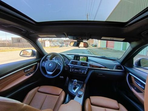 Used 2017 BMW 330i xDrive Wagon image 37