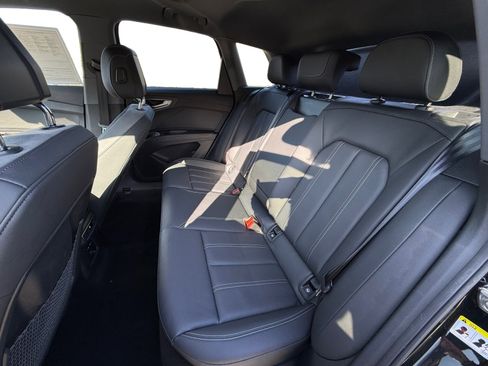 Used 2023 Audi Q4 e-tron Premium Plus w/ Premium Plus image 16