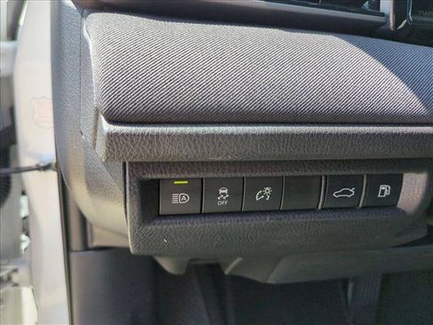 Used 2025 Toyota Camry LE FWD image 10