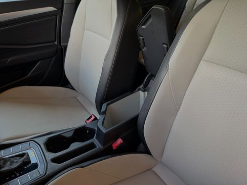 Used 2019 Volkswagen Jetta R-Line FWD image 26