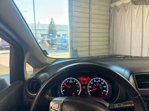 Used 2014 Nissan Versa Note SV image 23