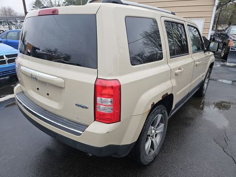 Used 2017 Jeep Patriot High Altitude image 9
