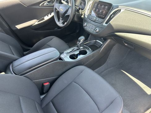 Certified 2024 Chevrolet Malibu LT FWD image 12