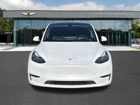 Used 2023 Tesla Model Y Long Range image 2
