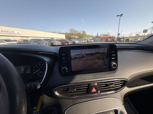 Used 2023 Hyundai Santa Fe SE image 17