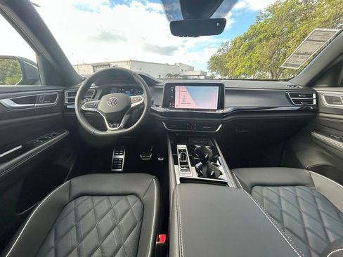 New 2026 Volkswagen Atlas Cross Sport SEL Premium R-Line AWD/4WD image 10