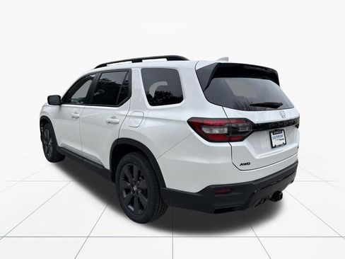 New 2026 Honda Pilot Sport image 6