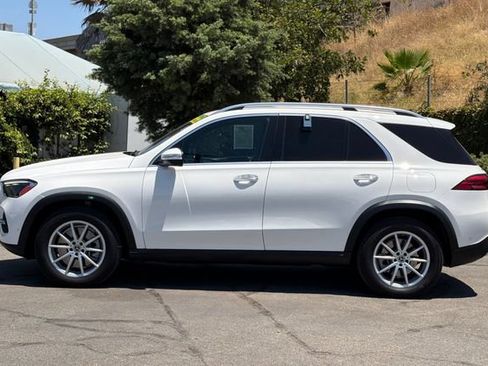 Used 2024 Mercedes-Benz GLE 450e 4MATIC image 7