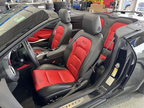 Used 2017 Chevrolet Camaro SS RWD image 15