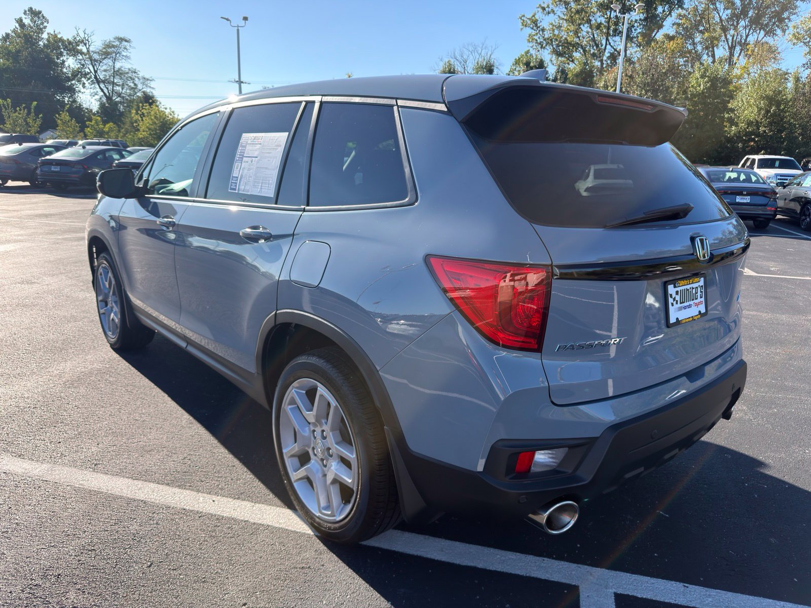 Used 2024 Honda Passport EX-L image 6
