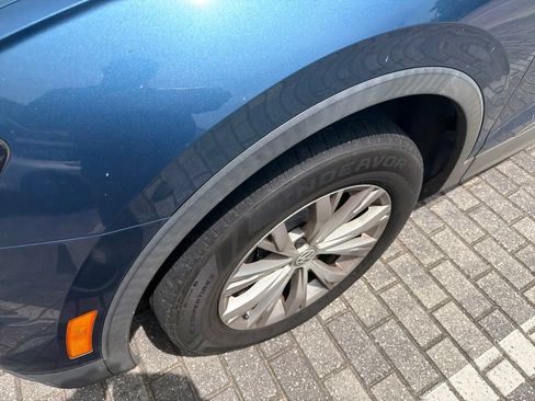 Used 2018 Volkswagen Tiguan S FWD image 3