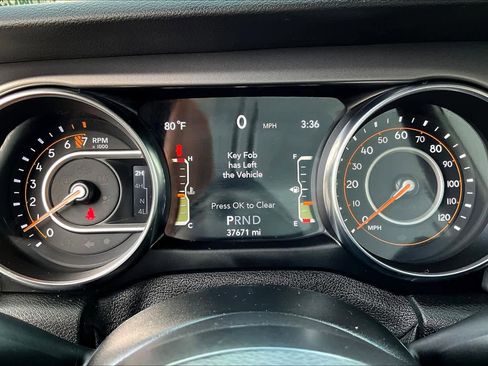 Used 2021 Jeep Wrangler Unlimited Sport image 23