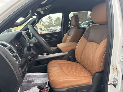 New 2025 RAM 2500 Big Horn AWD/4WD image 20