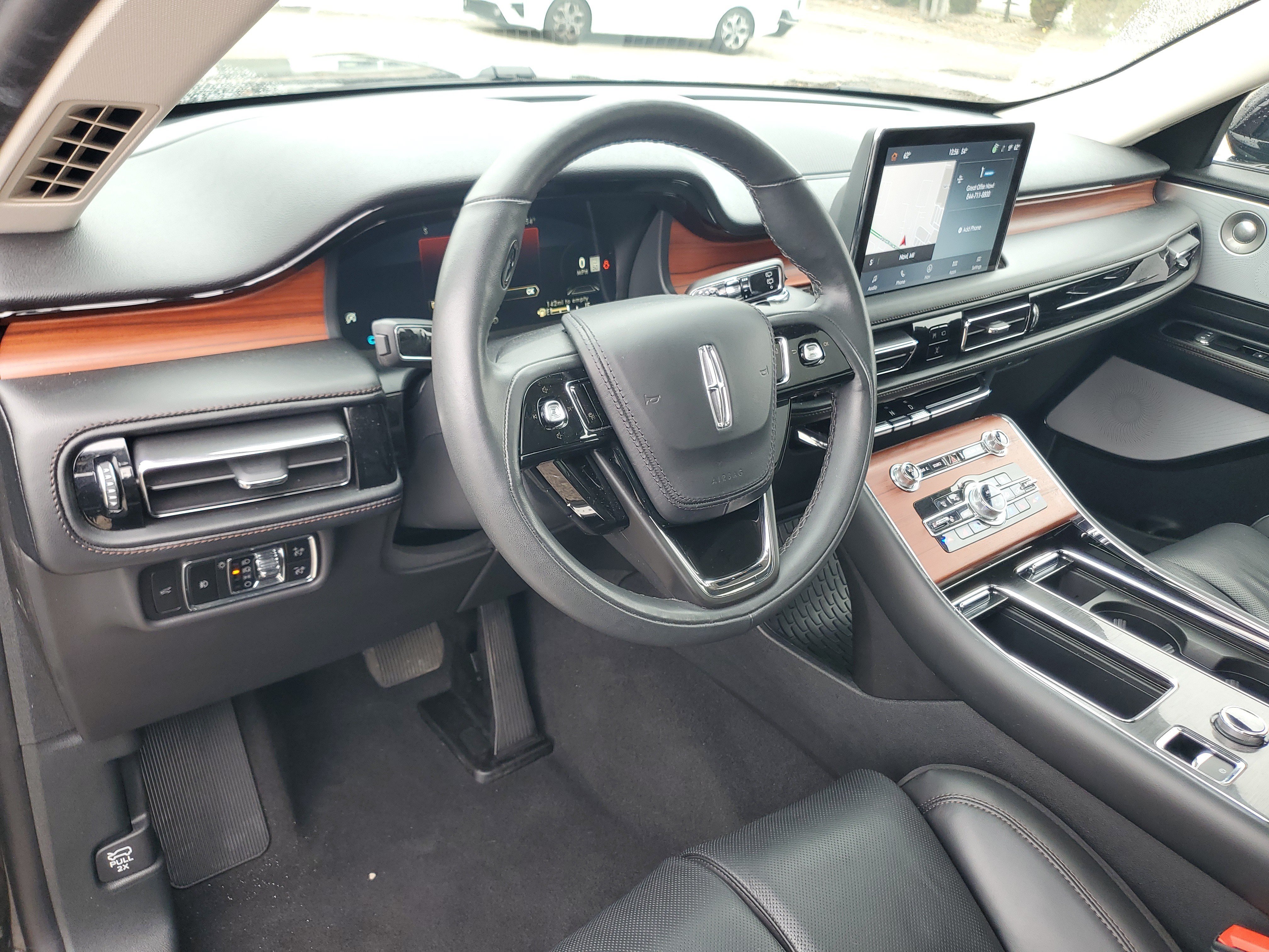 Certified 2024 Lincoln Aviator Reserve w/ Equipment Group 201A AWD/4WD image 13