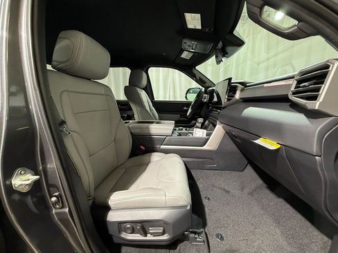 New 2026 Toyota Tundra Limited AWD/4WD image 20