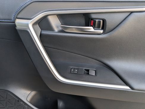 Used 2021 Toyota RAV4 XSE w/ XSE Grade Weather Package AWD/4WD image 23